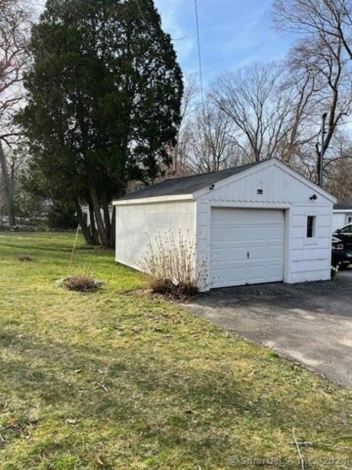 Picture of Home For Sale in Ledyard, Connecticut, United States