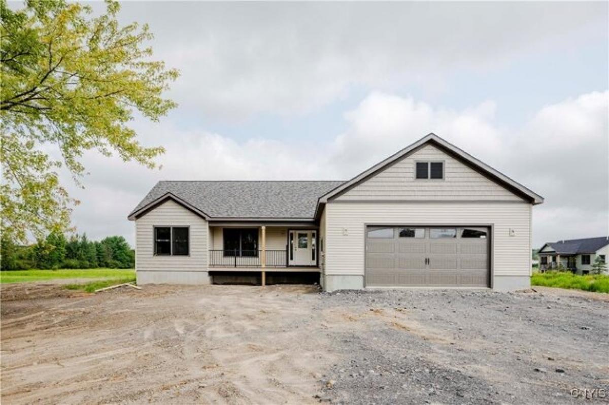 Picture of Home For Sale in Pulaski, New York, United States