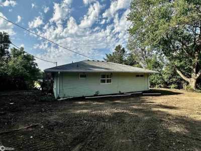 Home For Sale in Bedford, Iowa