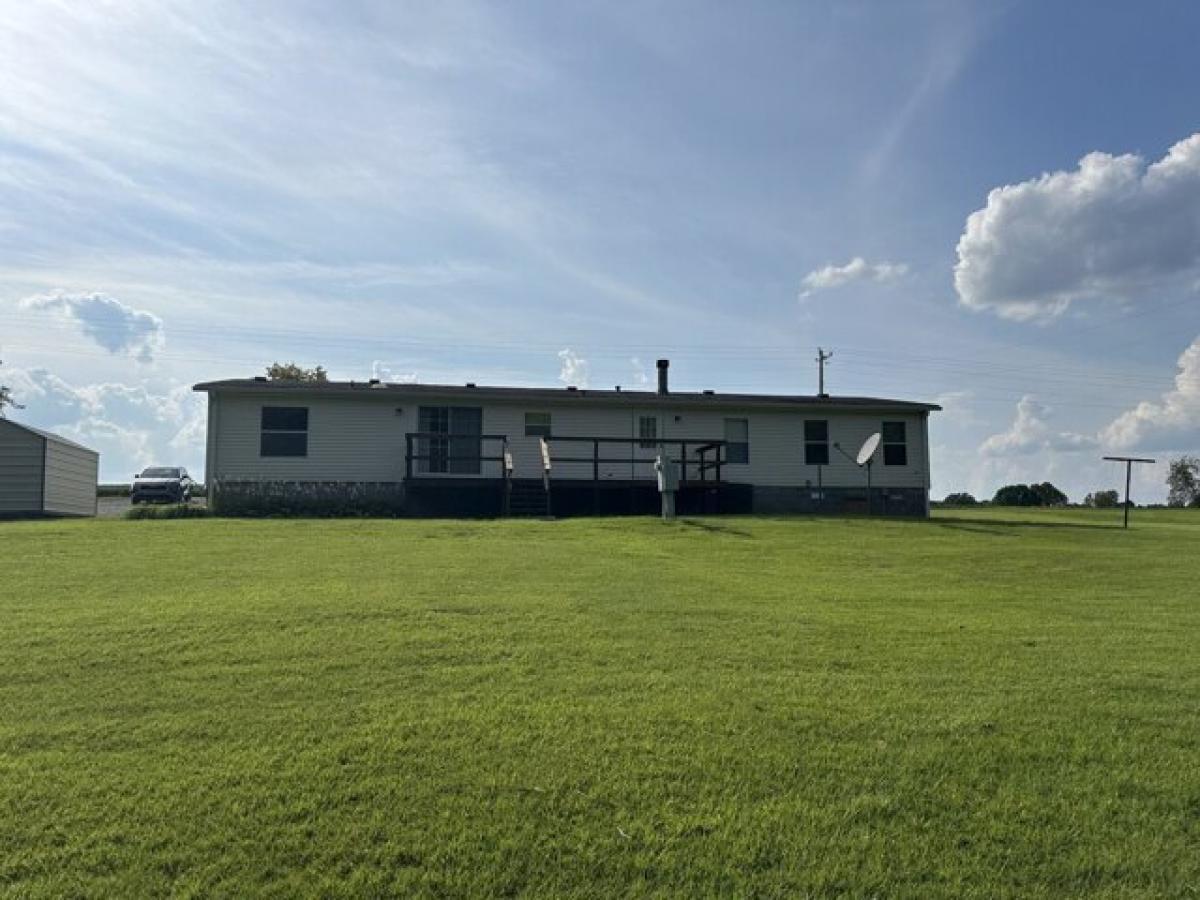 Picture of Home For Sale in Crofton, Kentucky, United States