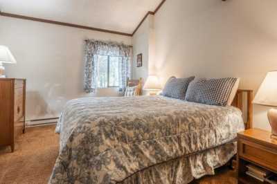 Home For Sale in Mammoth Lakes, California