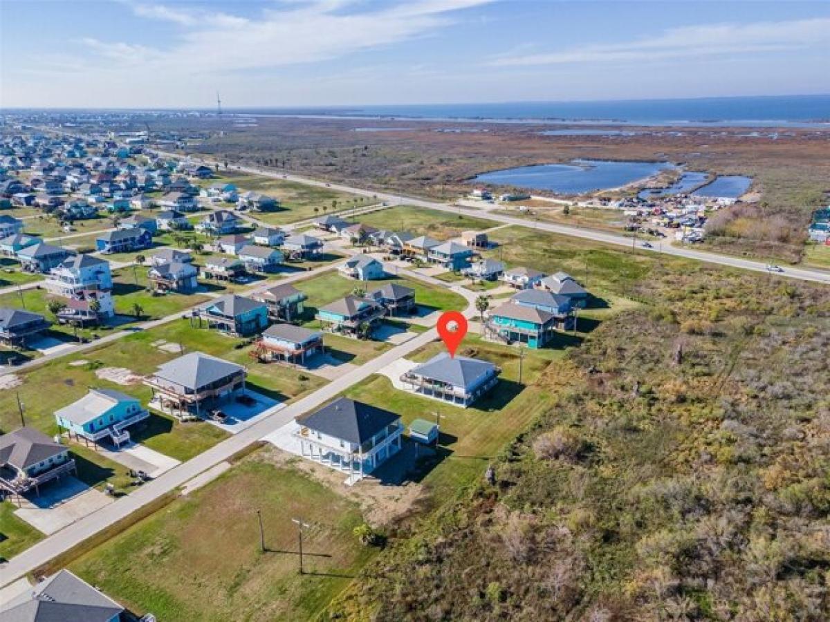 Picture of Home For Sale in Port Bolivar, Texas, United States