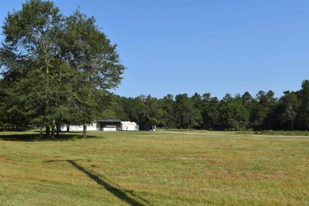 Picture of Home For Sale in Kountze, Texas, United States