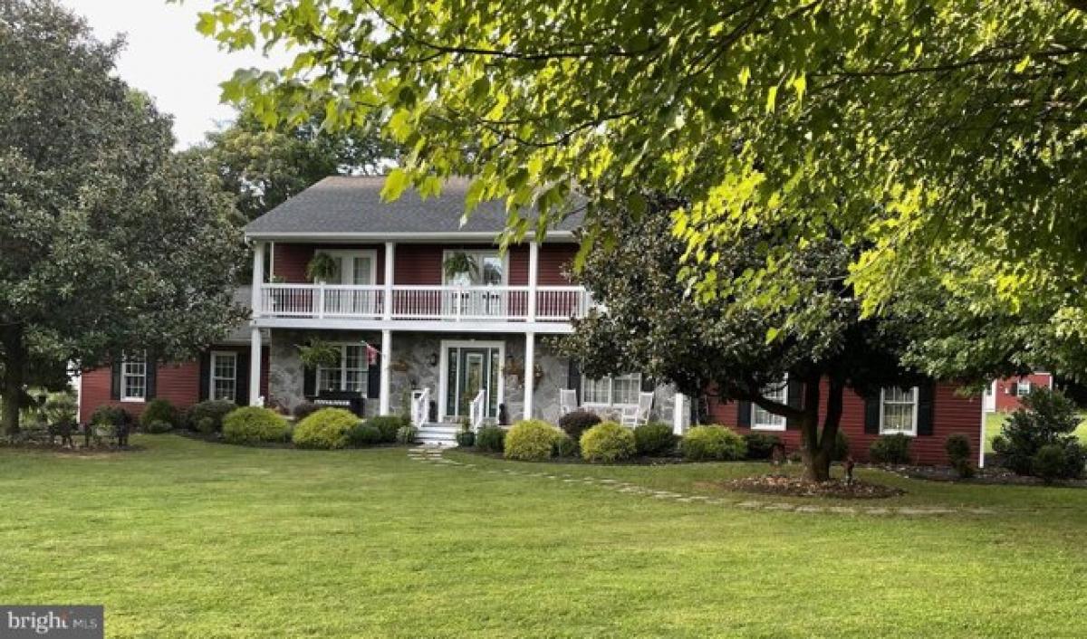 Picture of Home For Sale in Inwood, West Virginia, United States