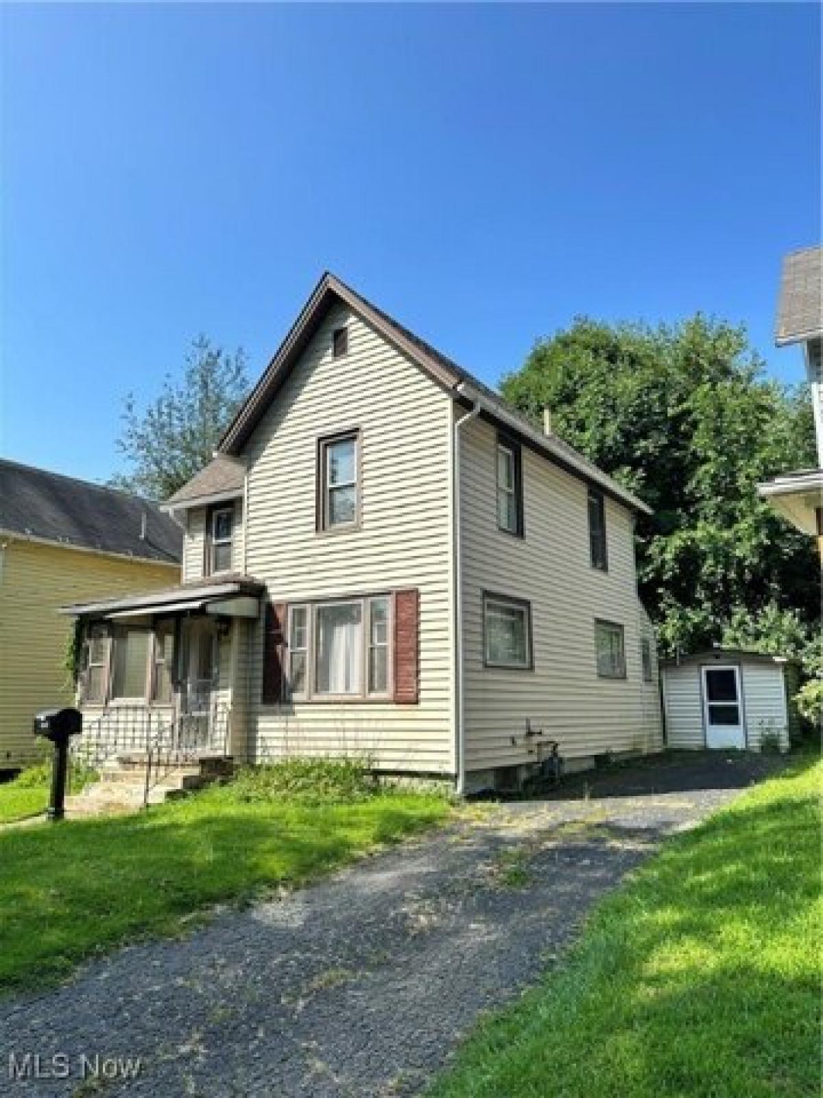 Picture of Home For Sale in Conneaut, Ohio, United States