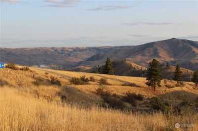 Residential Land For Sale in Chelan, Washington