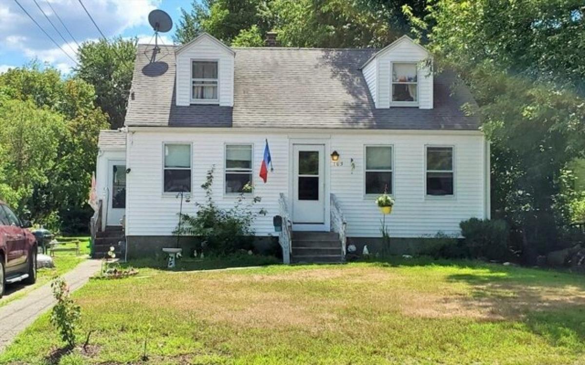 Picture of Home For Rent in Bridgewater, Massachusetts, United States