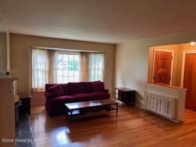 Home For Sale in Glenville, New York