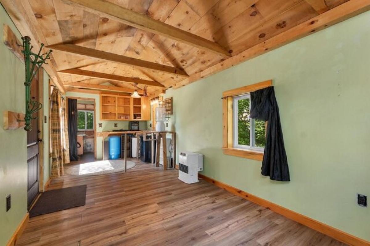 Picture of Home For Sale in Ossipee, New Hampshire, United States