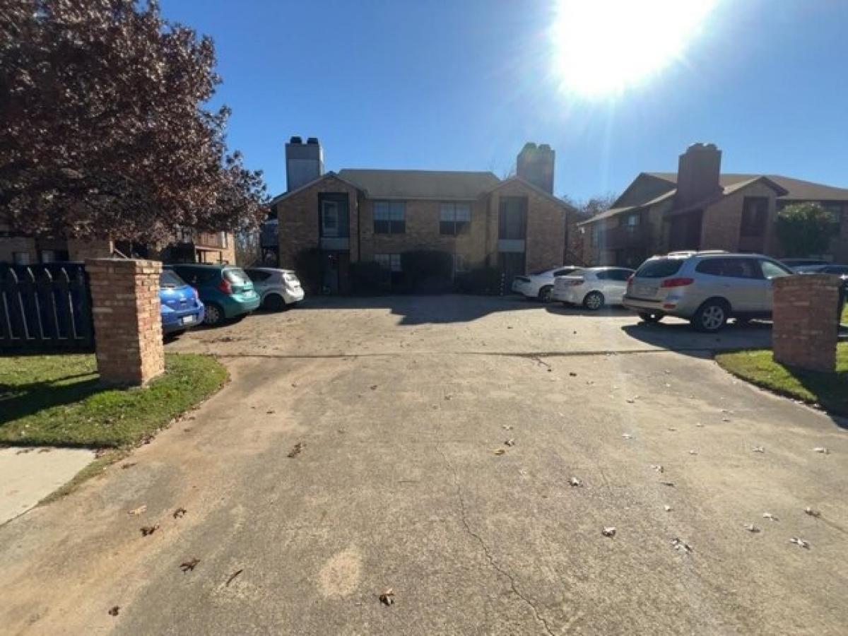 Picture of Apartment For Rent in Euless, Texas, United States