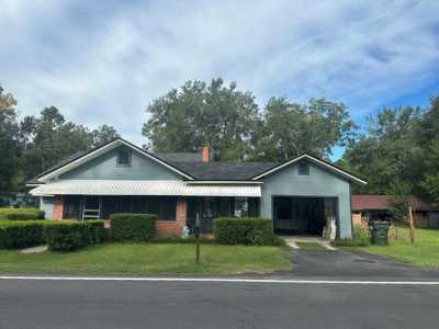 Home For Sale in Lake Park, Georgia