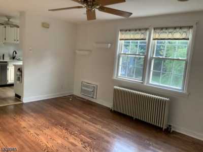 Home For Rent in Cranford, New Jersey