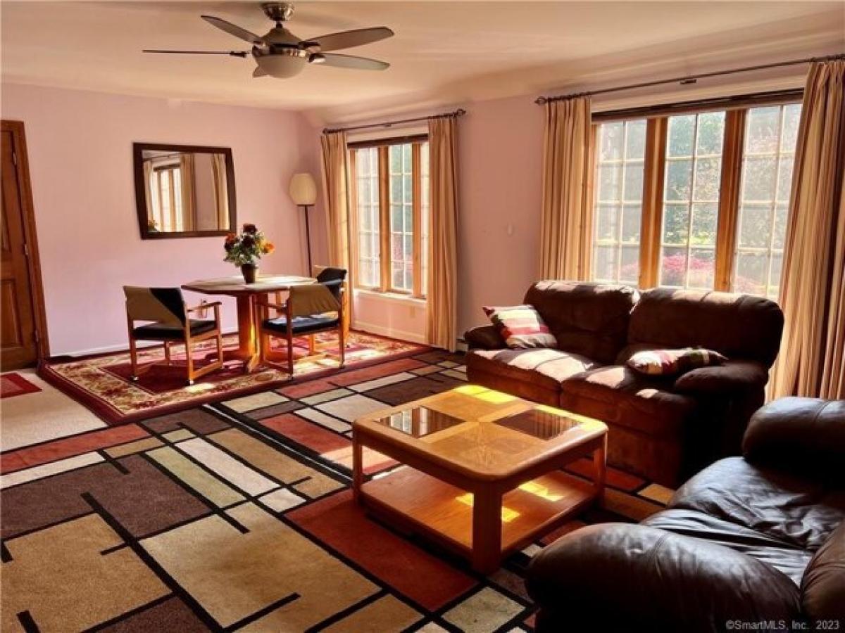 Picture of Apartment For Rent in Burlington, Connecticut, United States