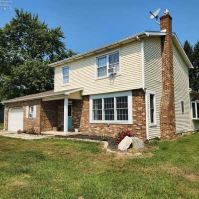 Home For Sale in Gibsonburg, Ohio