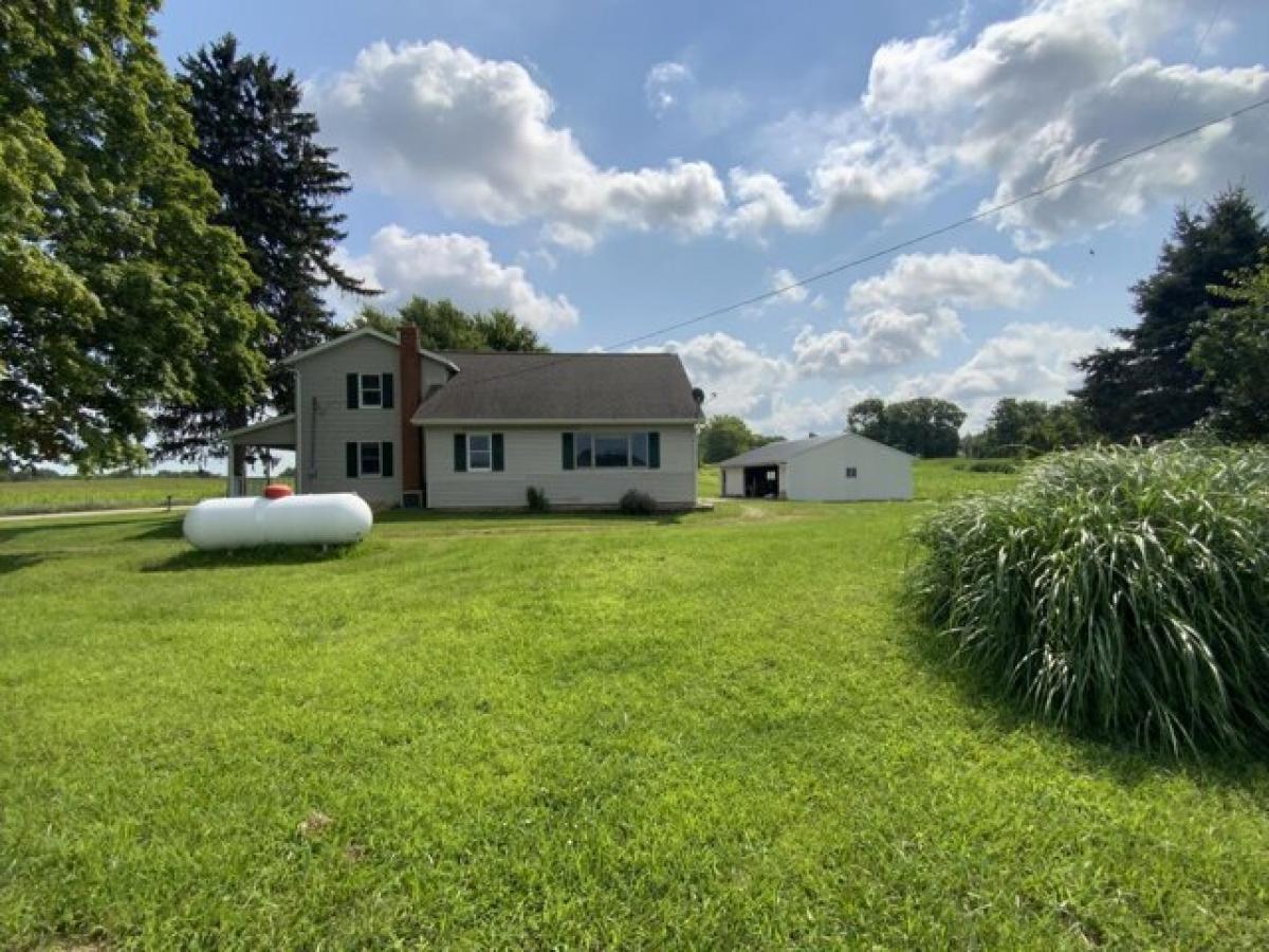 Picture of Home For Sale in Parma, Michigan, United States