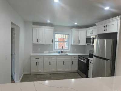 Apartment For Rent in Rosedale, New York