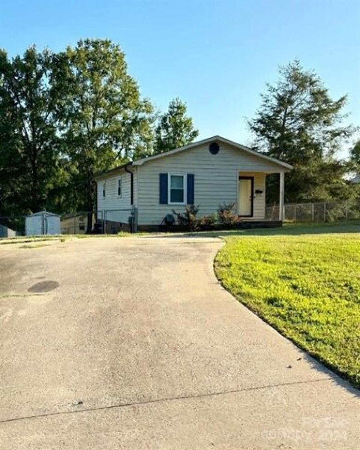 Picture of Home For Sale in Bessemer City, North Carolina, United States