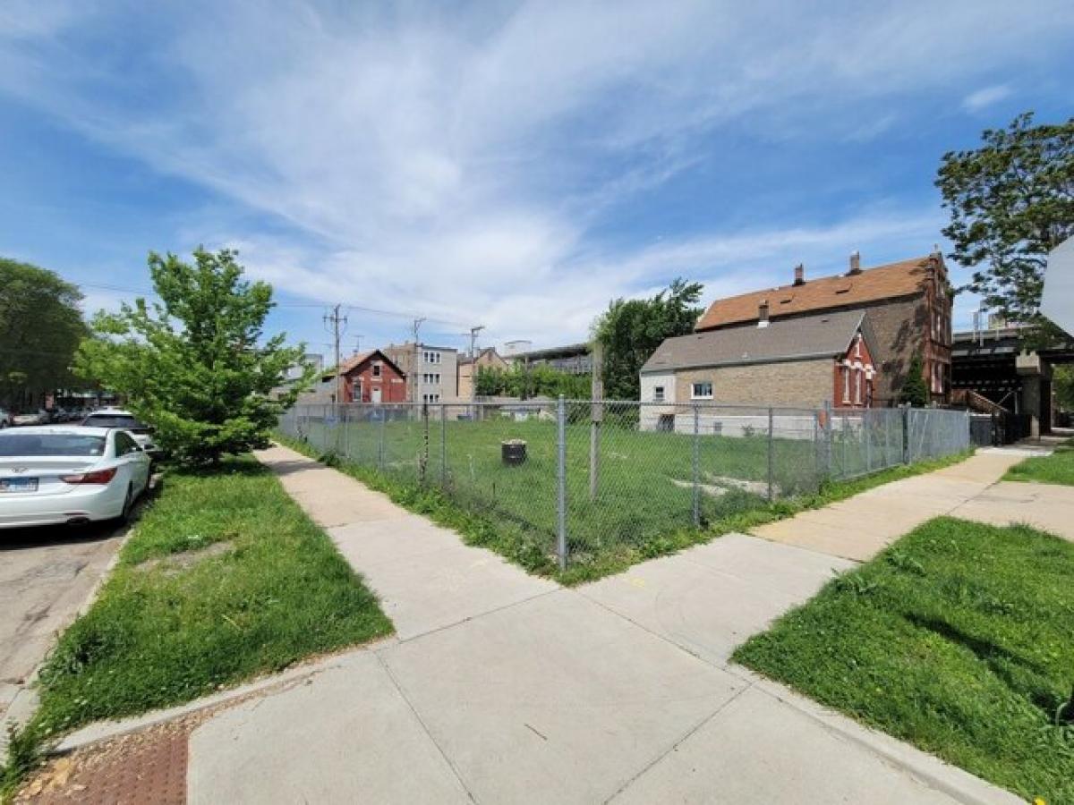 Picture of Residential Land For Sale in Chicago, Illinois, United States