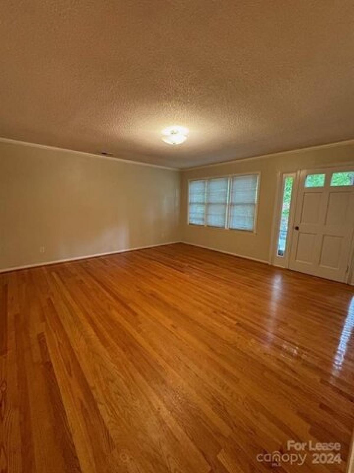 Picture of Home For Rent in Lenoir, North Carolina, United States