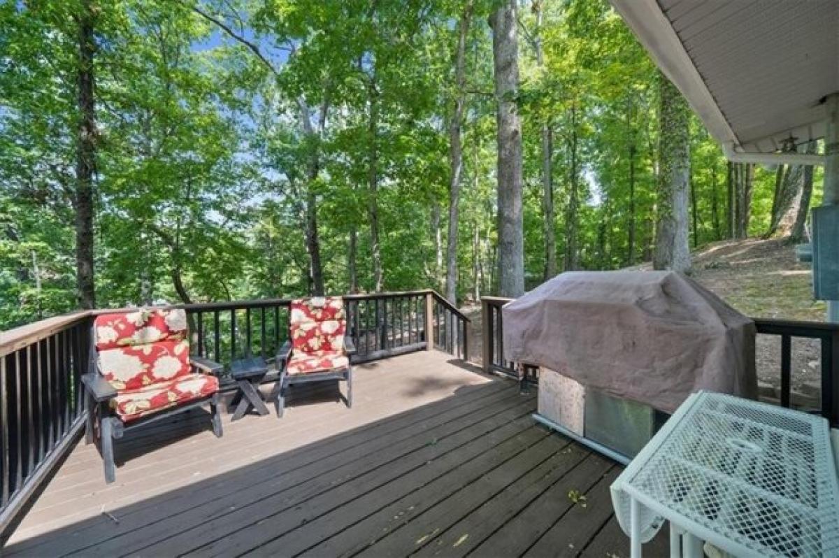 Picture of Home For Sale in Flowery Branch, Georgia, United States