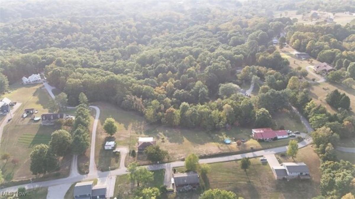 Picture of Residential Land For Sale in Parkersburg, West Virginia, United States