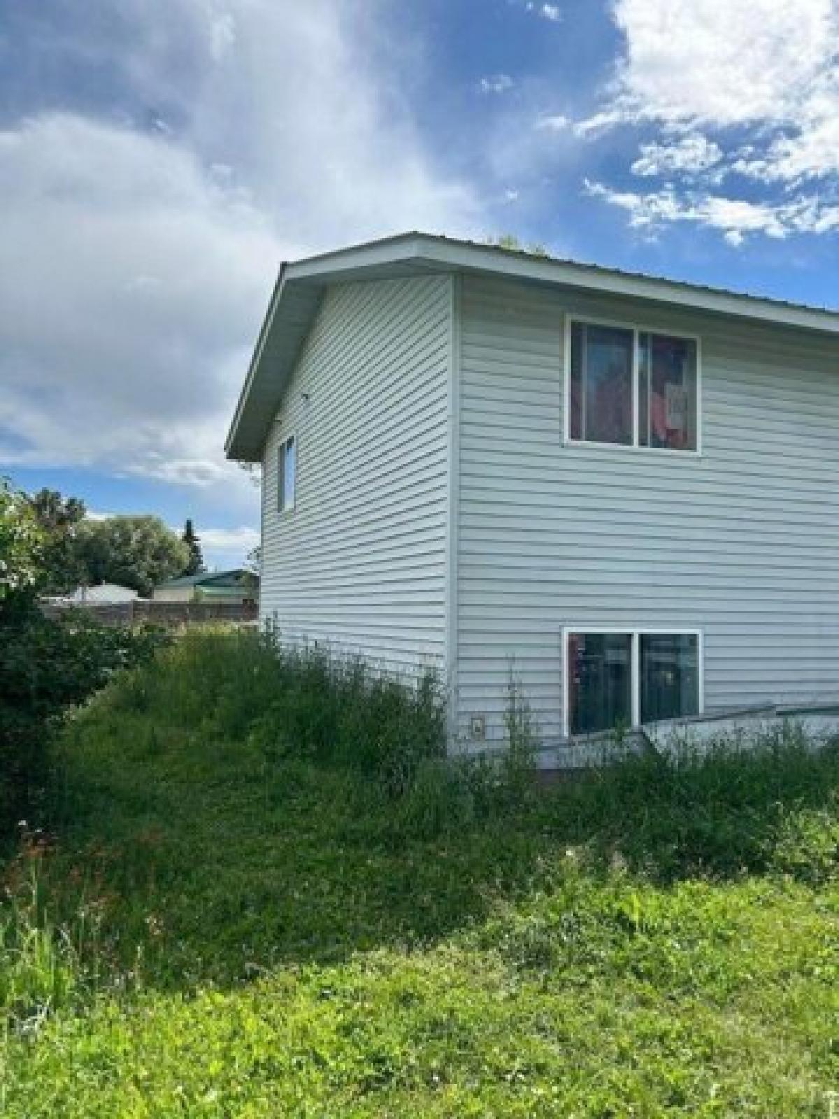 Picture of Home For Sale in Columbia Falls, Montana, United States