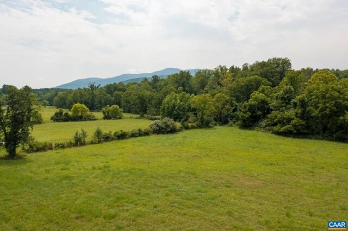 Picture of Residential Land For Sale in Afton, Virginia, United States