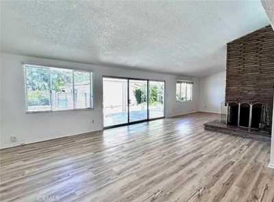 Home For Rent in Woodland Hills, California