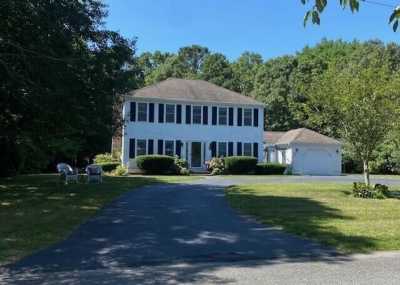 Home For Sale in Marstons Mills, Massachusetts