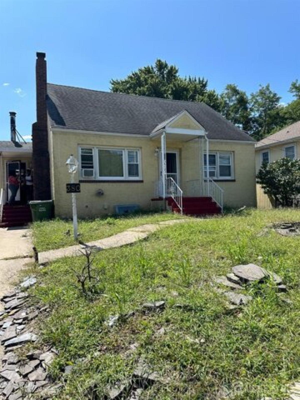 Picture of Home For Sale in South Amboy, New Jersey, United States