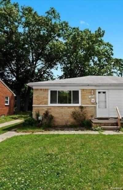 Home For Rent in Westland, Michigan