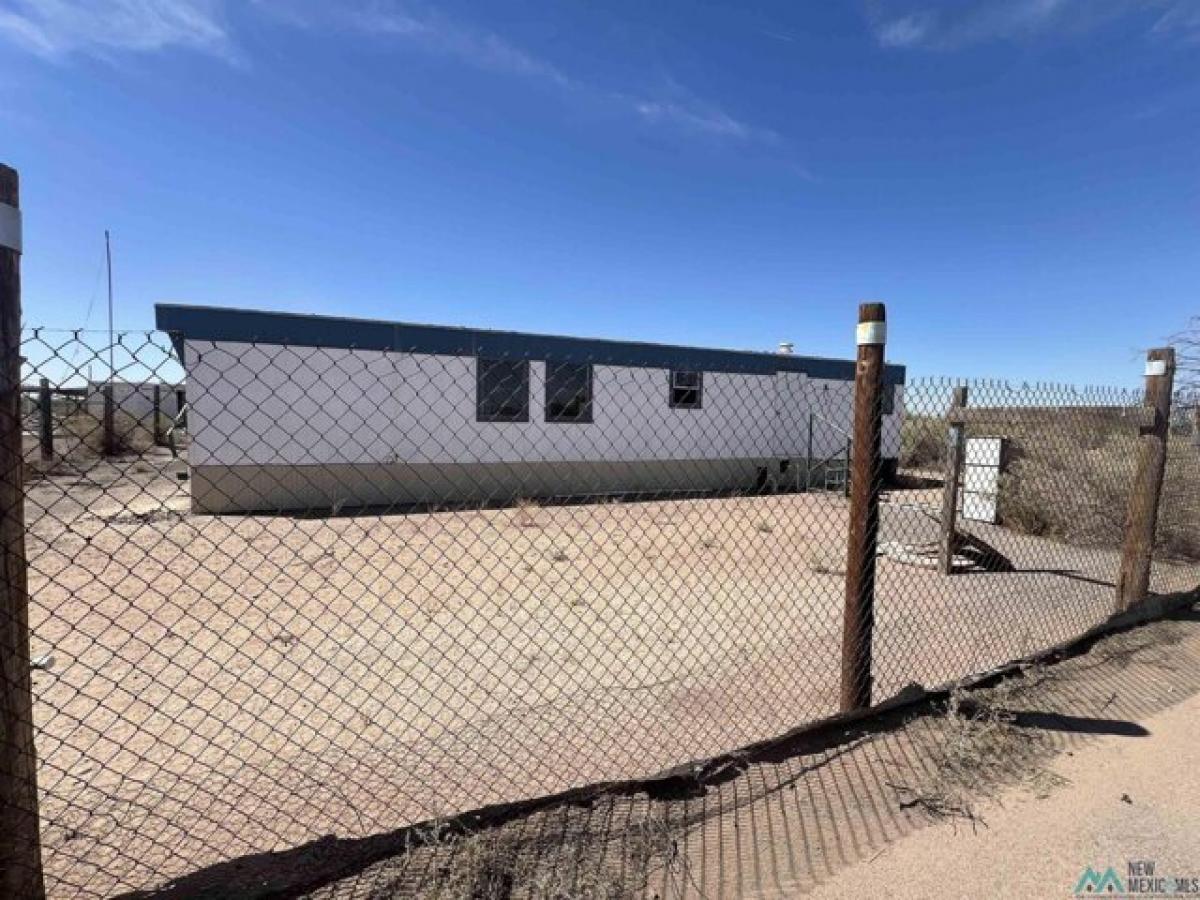 Picture of Home For Sale in Deming, New Mexico, United States