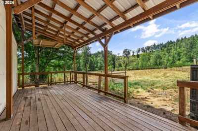 Home For Sale in Veneta, Oregon