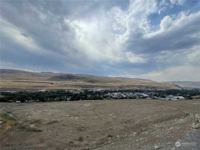 Residential Land For Sale in Okanogan, Washington