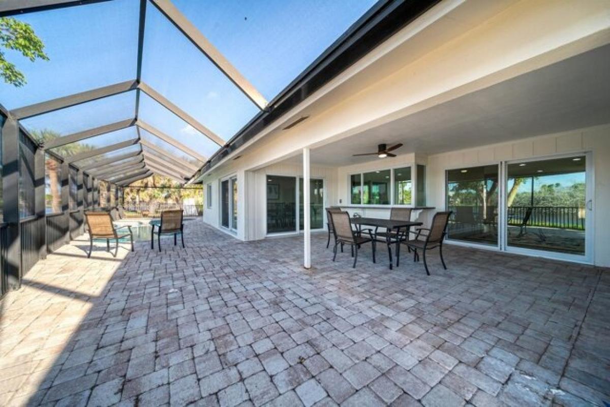 Picture of Home For Sale in Sanibel, Florida, United States