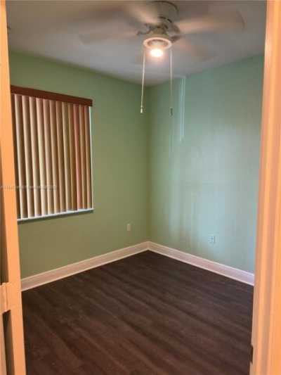 Home For Rent in Davie, Florida