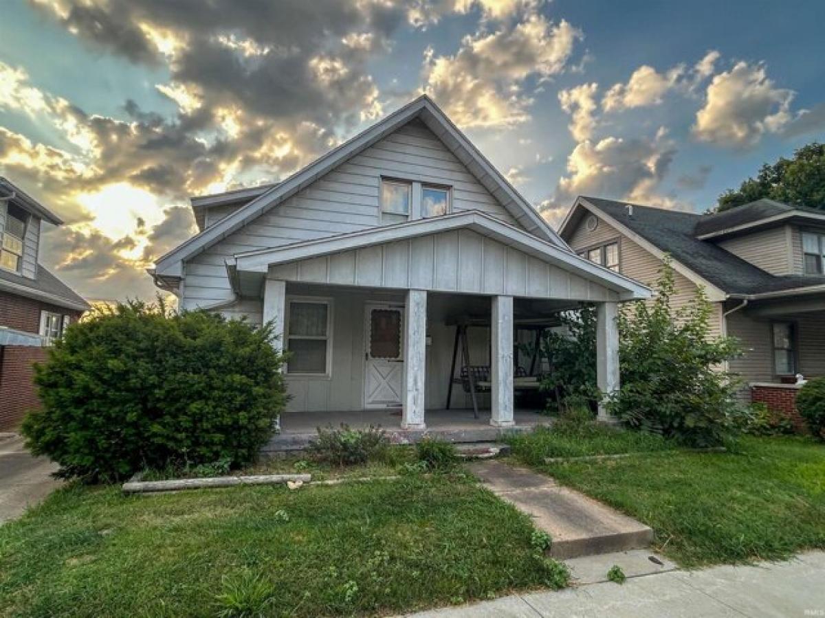 Picture of Home For Sale in Jasper, Indiana, United States