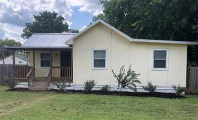 Home For Rent in Smithville, Texas