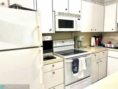 Apartment For Rent in Pompano Beach, Florida