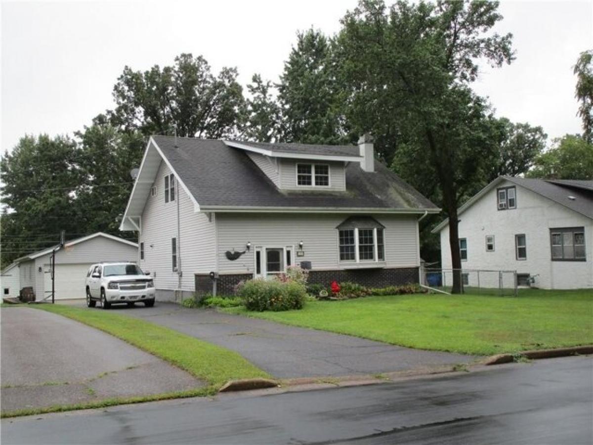 Picture of Home For Sale in Ladysmith, Wisconsin, United States