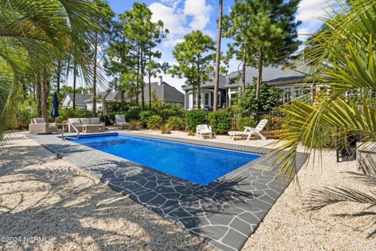 Picture of Home For Sale in Southport, North Carolina, United States