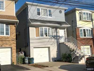 Home For Rent in Harrison, New Jersey