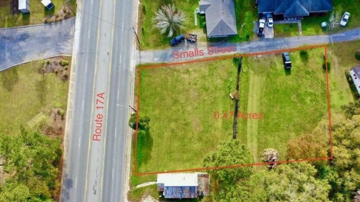 Picture of Residential Land For Sale in Moncks Corner, South Carolina, United States