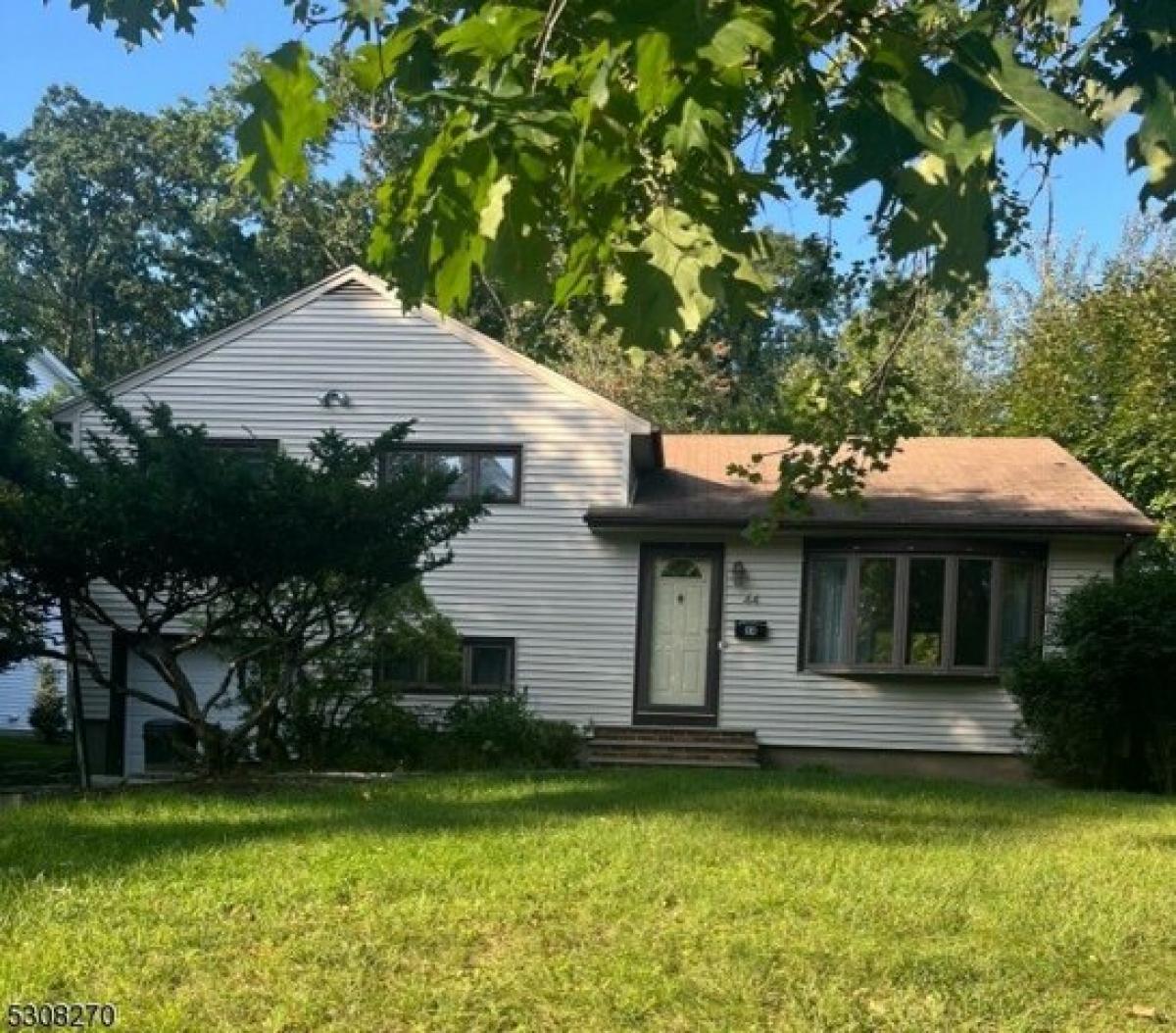 Picture of Home For Rent in Livingston, New Jersey, United States