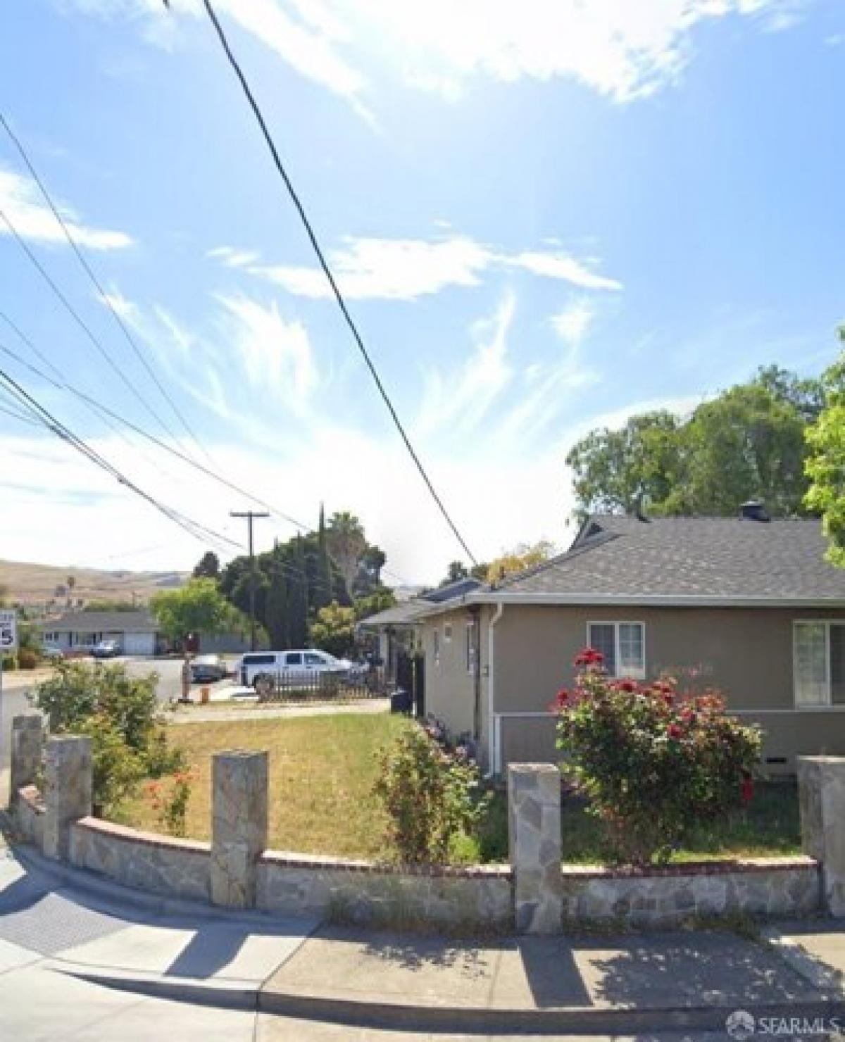 Picture of Home For Sale in Hayward, California, United States