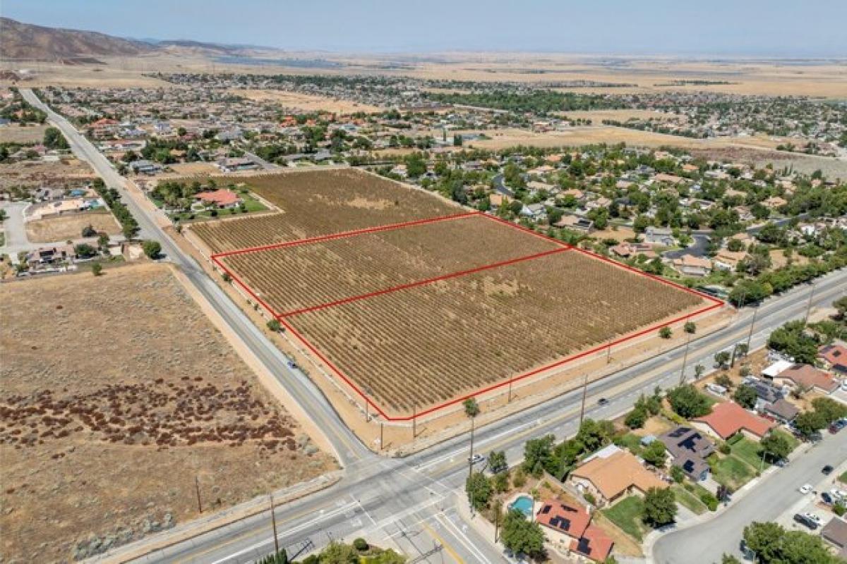 Picture of Residential Land For Sale in Palmdale, California, United States