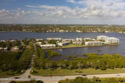 Home For Sale in Palm Beach, Florida