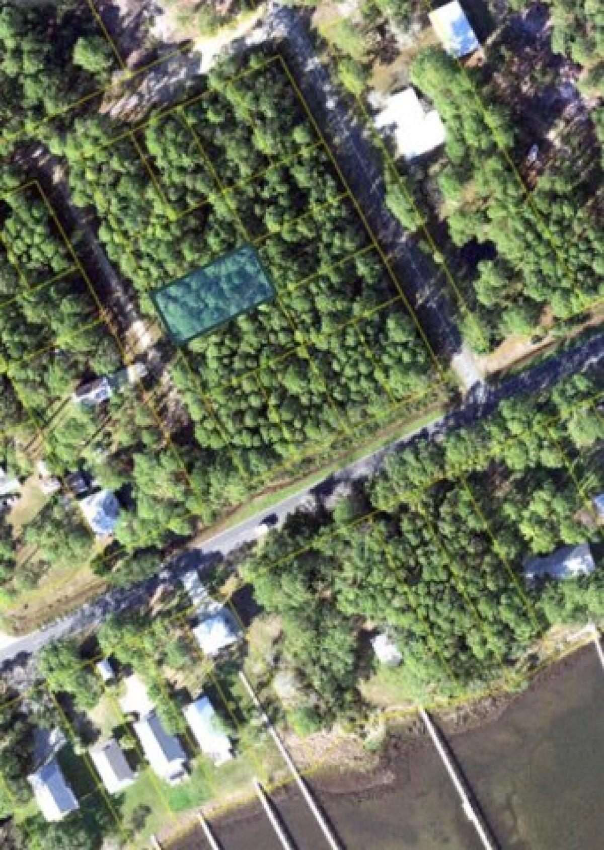 Picture of Residential Land For Sale in Lanark Village, Florida, United States