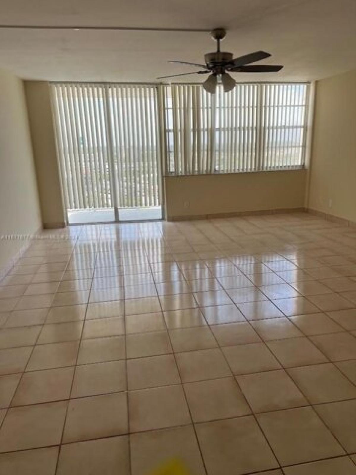 Picture of Home For Sale in North Miami, Florida, United States