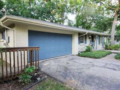 Home For Rent in Fontana, Wisconsin